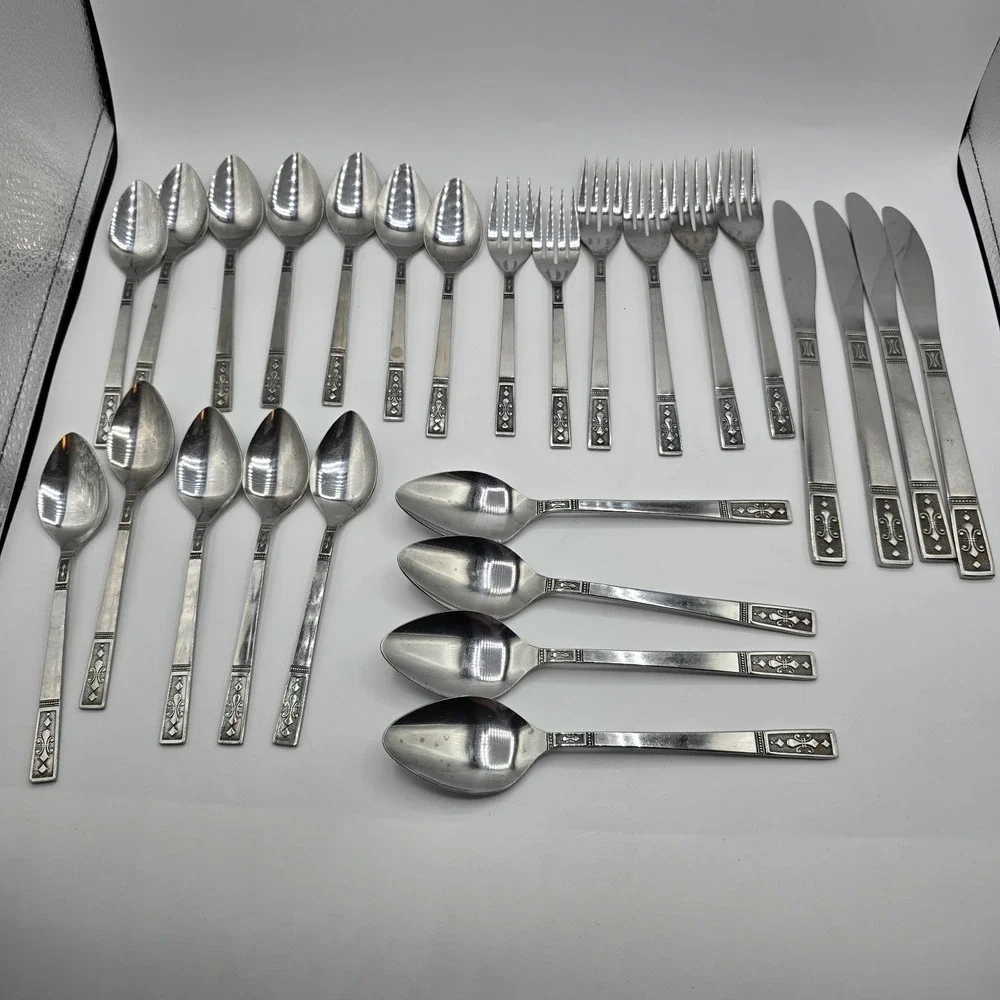 26 Piece Set Interpur CORTINA Stainless Dinner Japan Textured Flatware